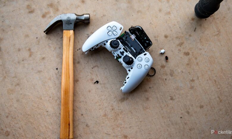 من سعی کردم دریفت چوب را روی کنترلر PS5 خود برطرف کنم و خیلی ضعیف پیش رفت