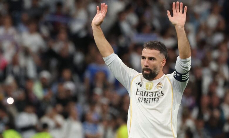 دنی کارواخال از بازی UCL مقابل لیورپول محروم شد و به دلیل مصدومیت زانو بعد از پیروزی در ال کلاسیکو دو ماه غایب بود.