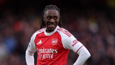 آز در مقابل کلوپ قدیمی گلزنی کرد و آرسنال 1-0 کریستال پالاس را شکست داد و در صدر جدول قرار گرفت.