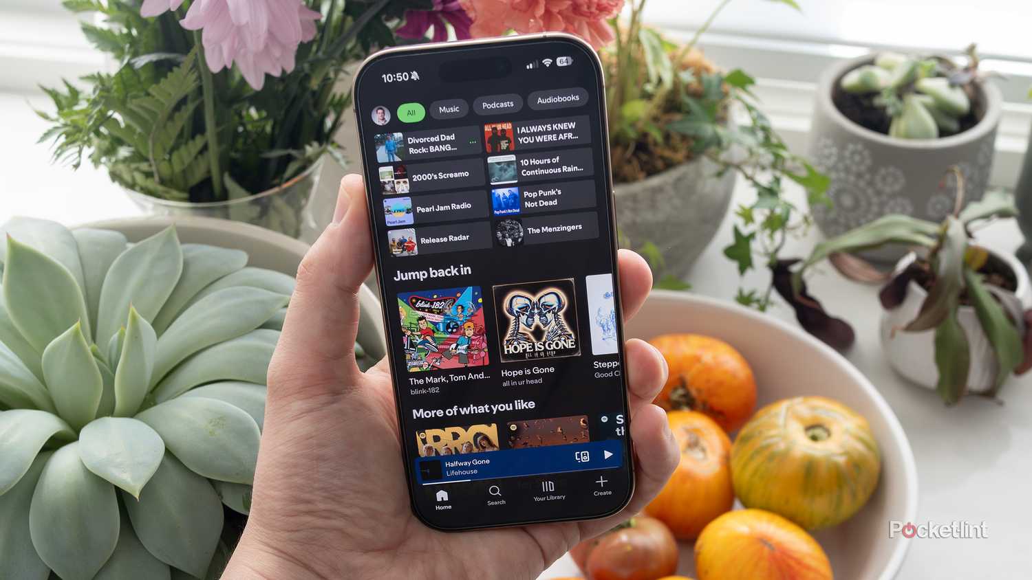 Spotify در آیفون.