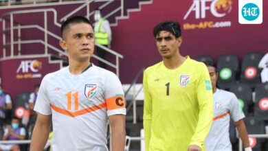 Gurpreet Singh Sandhu از AIFF درخواست کرد تا فوتبال هند را از "تونل تاریک" خارج کند زیرا بن بست بر سر ISL ادامه دارد.