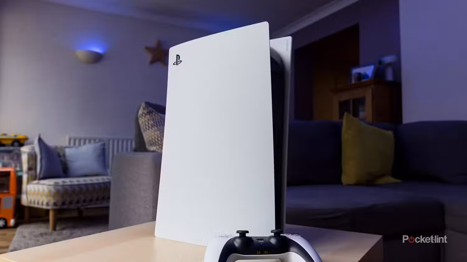 PS5 روی میز