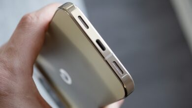 نحوه استفاده از ویژگی های پورت USB-C مخفی گوشی فراتر از شارژ کردن